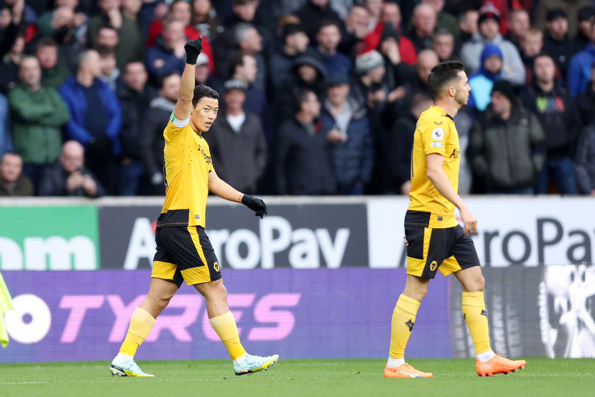 风云突变！斯图加特今晚内部沟通；英超版图或变；信心回归；纪律约束更严格(天空预测本轮英超)-AYX