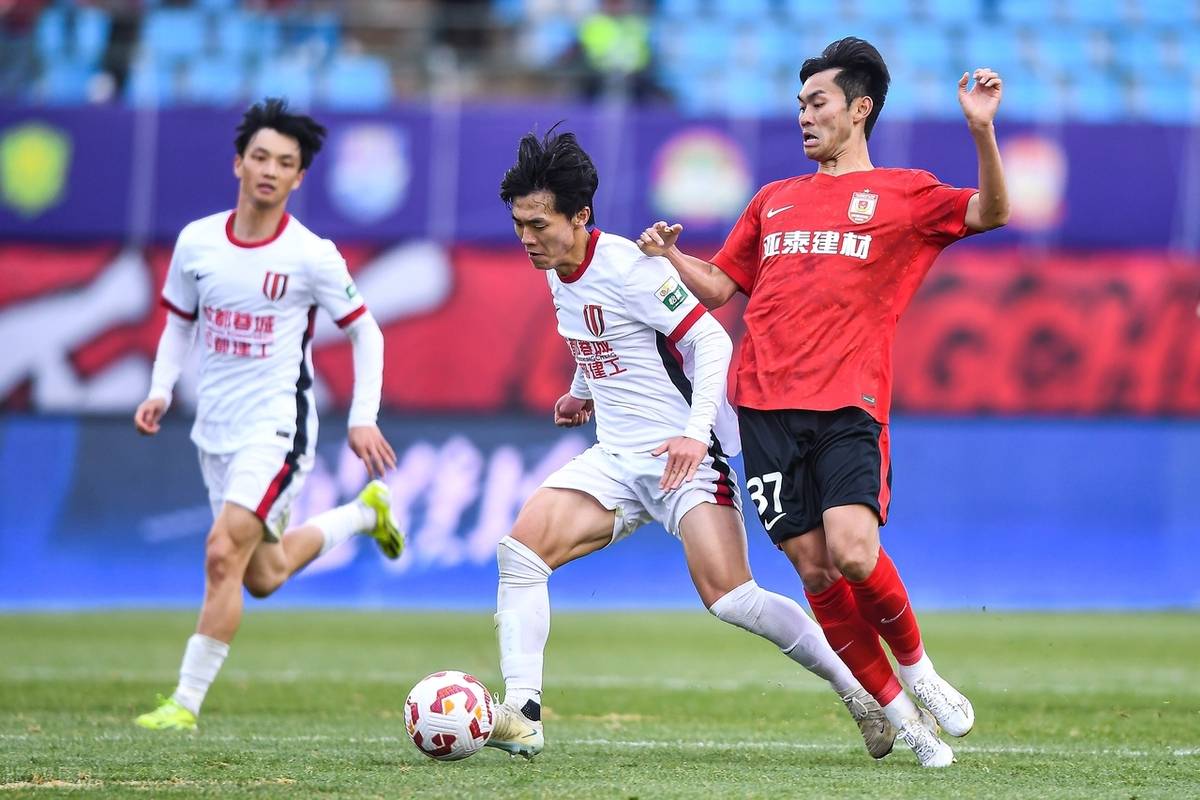 包含全明星赛赛程吃紧，成都蓉城清晨门线救险，信心回归，年轻球员得到机会的词条-爱游戏平台