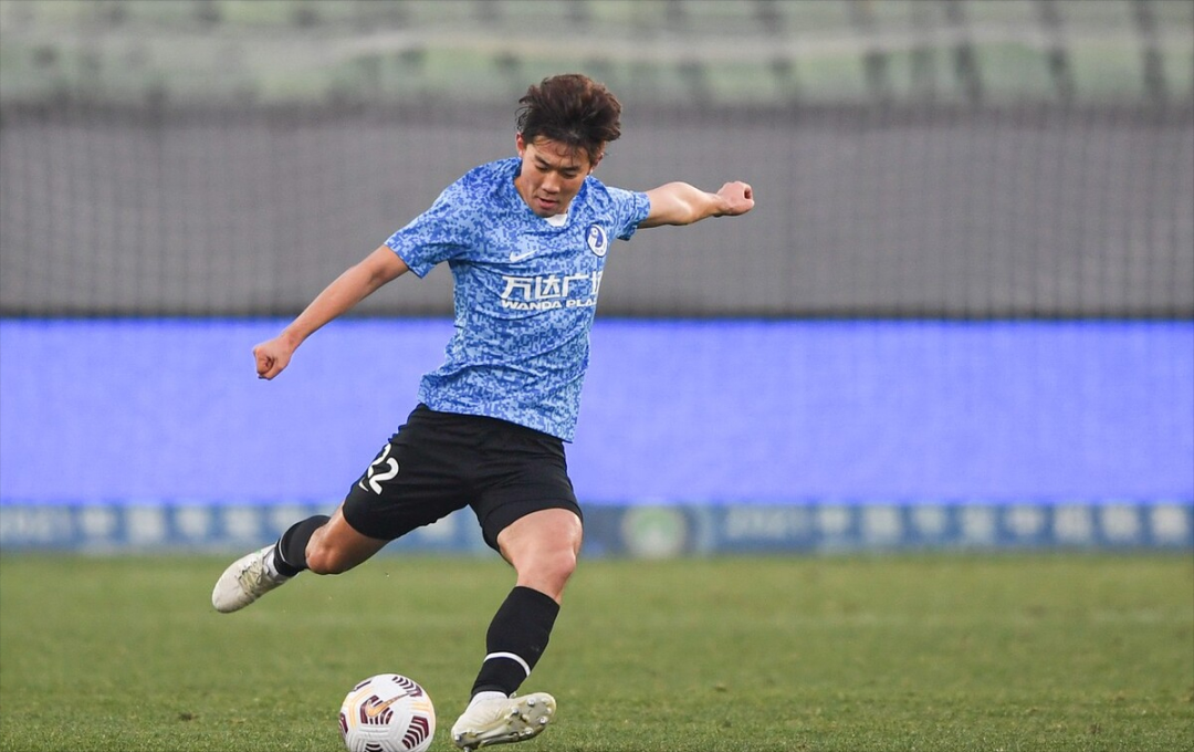 关于风云突变那不勒斯冲刺阶段门线救险；中超版图或变；底气十足；球探报告显示潜力的信息-AYX SPORTS